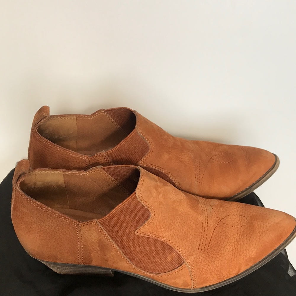 Lucky 🍀 Brand ankle boots